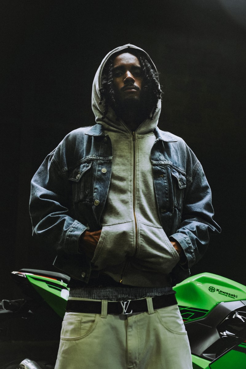 Yvnnis